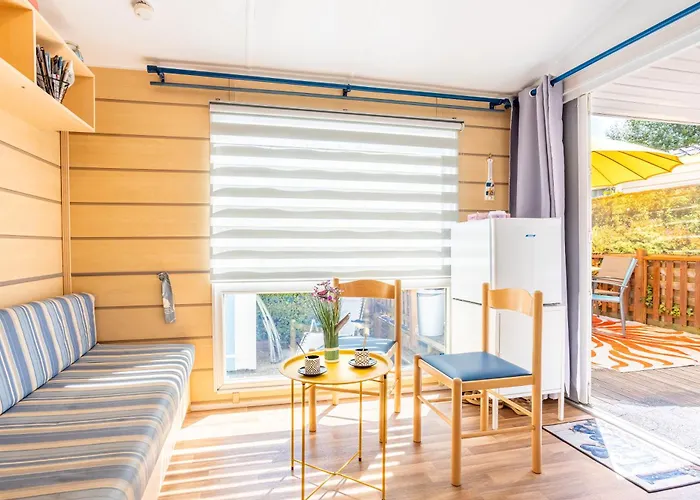 펜션 A 300m De La La Pege *