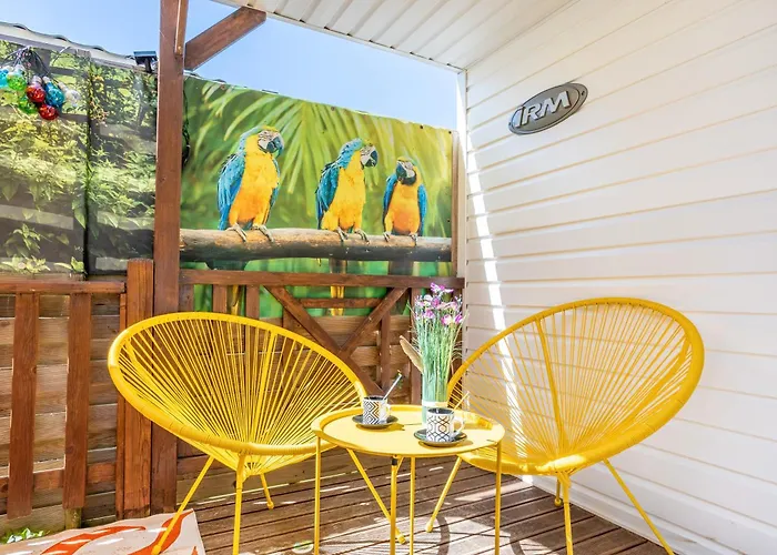 A 300m De La La Pege 펜션 생 힐레르 드 리에