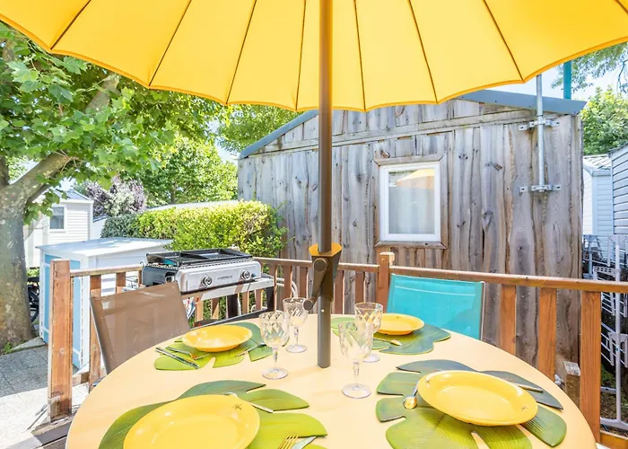 A 300m De La La Pege *